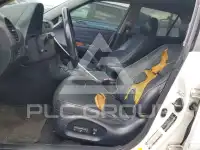 2004 Lexus IS photo
