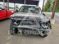 2004 Lexus LX470 photo