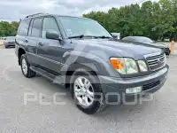 2004 Lexus LX470 photo