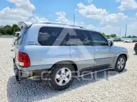 2004 Lexus LX470 photo