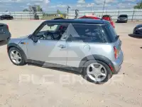 2004 Mini COOPER photo