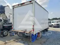 2004 Isuzu NPR photo