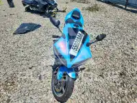 2004 Yamaha YZF1000 photo
