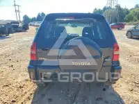 2004 Toyota RAV4 photo