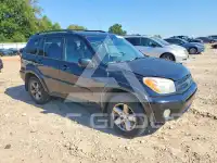 2004 Toyota RAV4 photo
