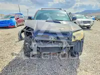 2004 Toyota 4 RUNNER photo