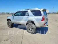 2004 Toyota 4 RUNNER photo