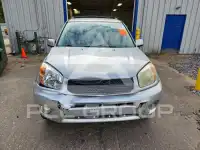 2004 Toyota RAV4 photo