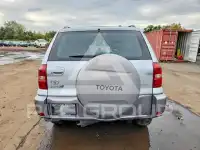 2004 Toyota RAV4 фото