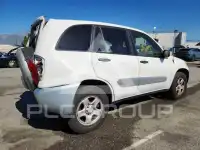 2004 Toyota RAV4 фото