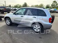 2004 Toyota RAV4 photo