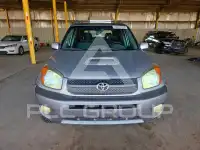 2004 Toyota RAV4 фото