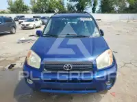 2004 Toyota RAV4 фото