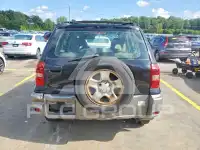 2004 Toyota RAV4 фото