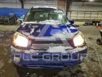 2004 Toyota RAV4 photo
