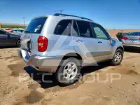2004 Toyota RAV4 photo