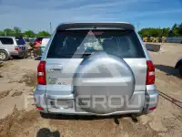 2004 Toyota RAV4 фото