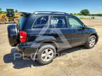 2004 Toyota RAV4 photo