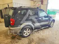 2004 Toyota RAV4 фото