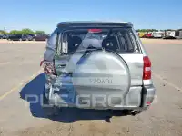 2004 Toyota RAV4 фото