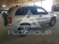 2004 Toyota RAV4 photo