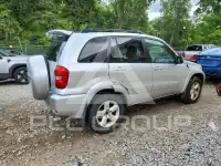 2004 Toyota RAV4 фото