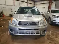 2004 Toyota RAV4 фото