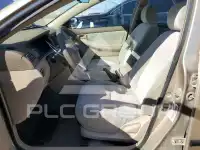 2004 Toyota COROLLA фото