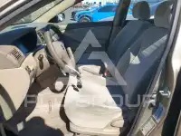 2004 Toyota COROLLA фото