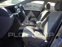 2004 Toyota COROLLA photo