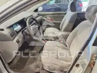 2004 Toyota COROLLA фото