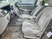2004 Toyota COROLLA фото