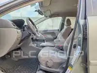 2004 Toyota COROLLA фото