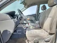 2004 Toyota COROLLA фото