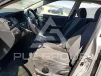 2004 Toyota COROLLA фото