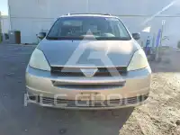 2004 Toyota SIENNA photo