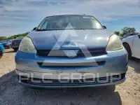 2004 Toyota SIENNA photo