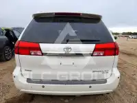 2004 Toyota SIENNA фото