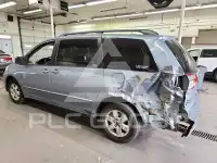 2004 Toyota SIENNA фото
