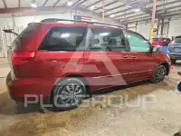 2004 Toyota SIENNA photo