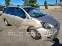 2004 Toyota SIENNA фото