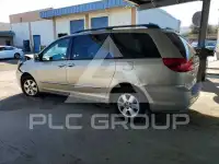 2004 Toyota SIENNA фото