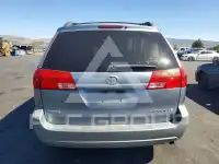 2004 Toyota SIENNA фото