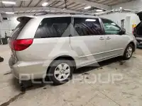 2004 Toyota SIENNA photo