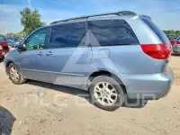 2004 Toyota SIENNA photo