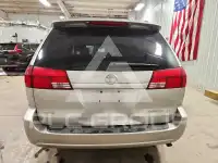 2004 Toyota SIENNA photo