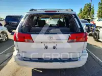 2004 Toyota SIENNA фото