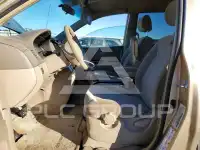 2004 Toyota SIENNA photo