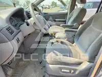 2004 Toyota SIENNA photo