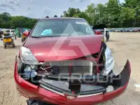 2004 Toyota SIENNA photo